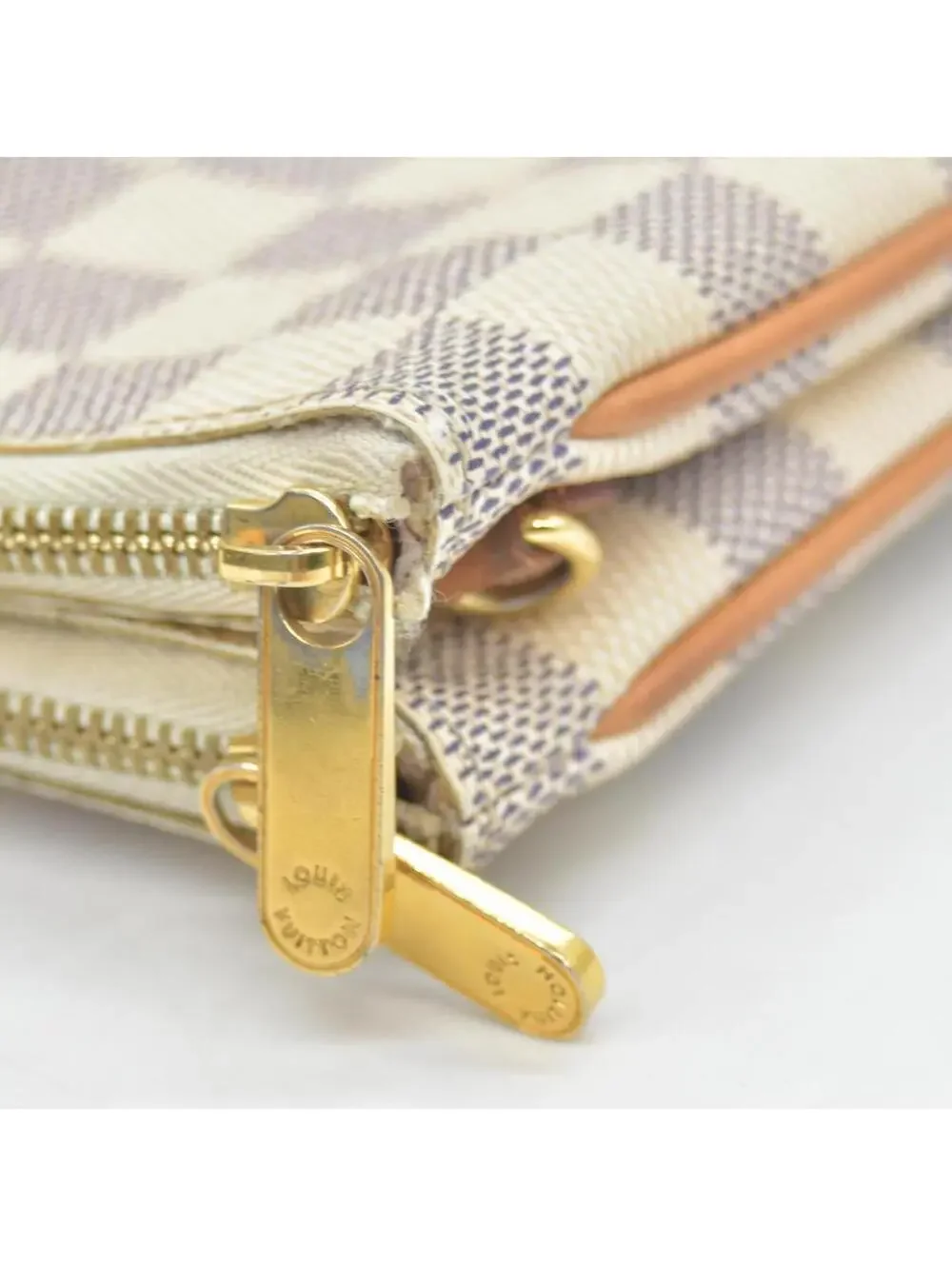 $1350 Louis Vuitton Damier Azur Double Zip Pochette
